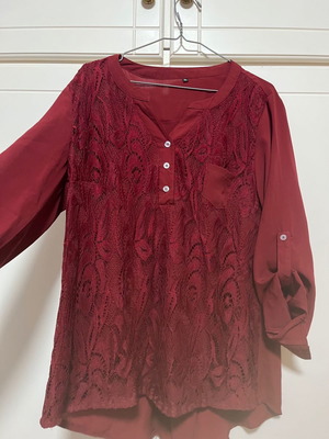 Blouse with lace burgundy x large