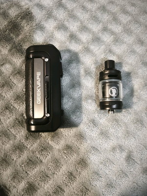 Geekvape M100 σαν καινούριο, 100W, 3.5 ml, κλασικό μαύρο