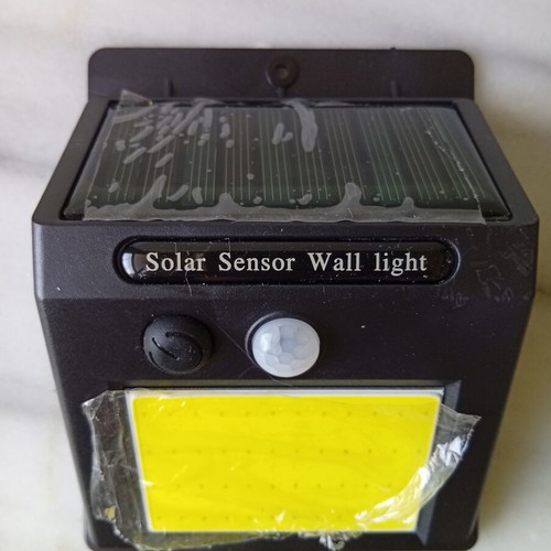 Solar sensor wall light 48 lumens