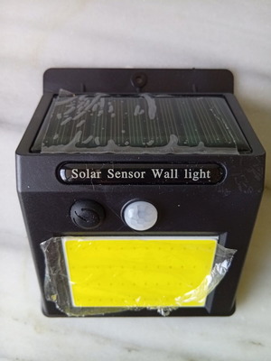 Solar sensor wall light 48 lumens
