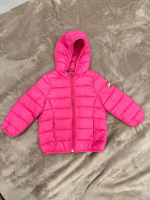 Benetton pink jacket used with hood for girls 4-5 years