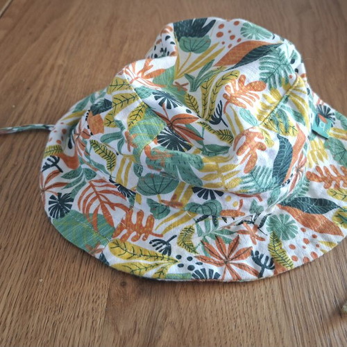 Boboli children's hat like new, size 2-3 years, multicolor