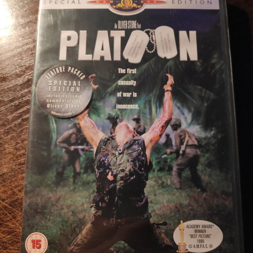 Platoon DVD used, classic war movie with subtitles