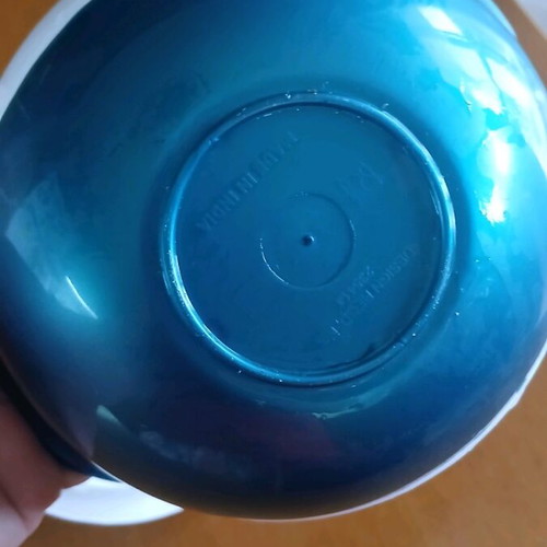 Food container new, German for hot or cold