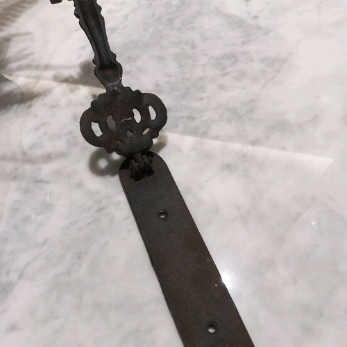 Iron door latch used, size 22