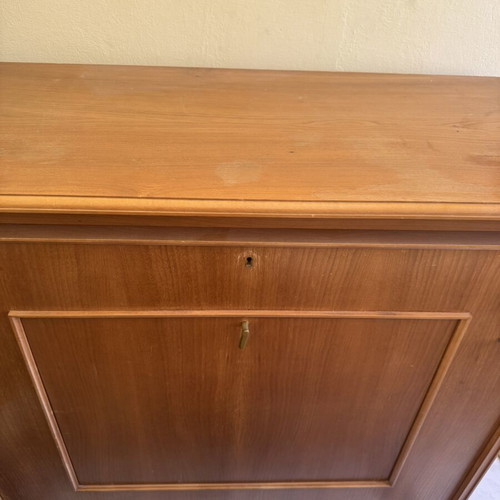 Vintage Commo-Lit Cabinet Bed used, single foldable bed