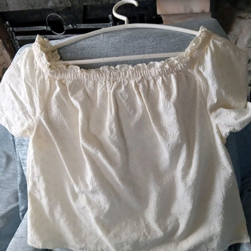 Only off-shoulder blouse used, white and yellow, size L