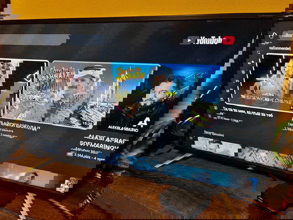 Телевизор Sharp 40 инча