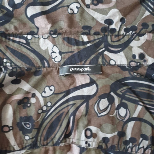 Pass~Port women's shirt M like new, cotton, fitted cut