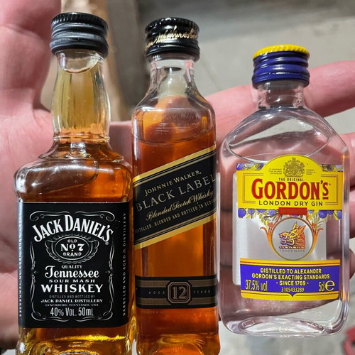 Miniature bottles 50ml pack of 3 Jack Daniels, Johnnie Walker, Gordons new