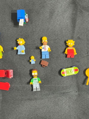 Lego Simpsons minifigures 71006 like new, house set with accessories