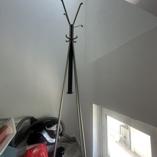 Coat rack with multiple hooks