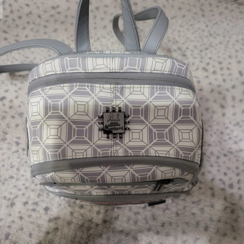 Sprayground backpack bag like new, white and gray