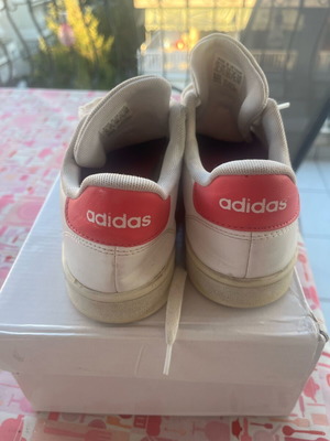 Adidas athletic shoes size 36 used, white and pink