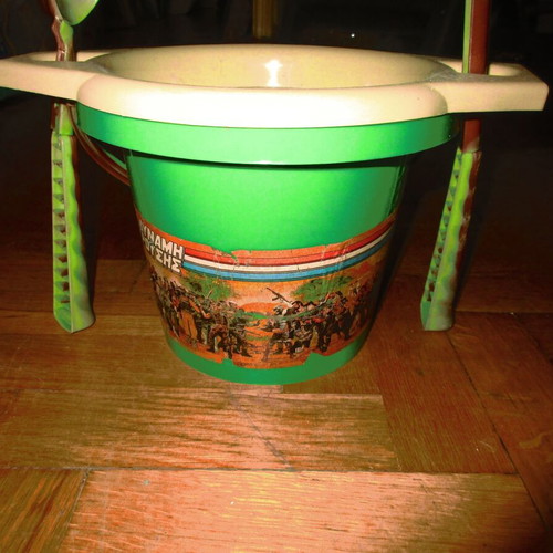 Plastic Beach Bucket Dynami Krousis 70s new