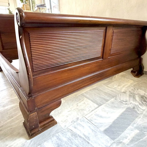 Solid wood bed used, mahogany finish, classic heavy construction
