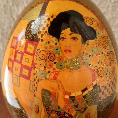 Wooden Egg Hand-Painted with Gustav Klimt Portraits Like New
