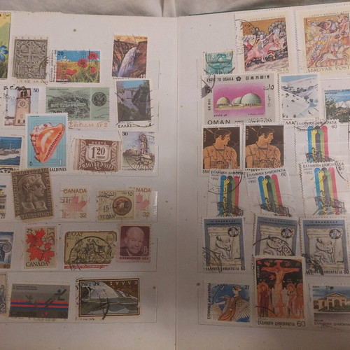 Stamp collection like new, about 1100 mixed Greek and foreign