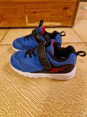Reebok baby shoes size 22.5 like new, blue