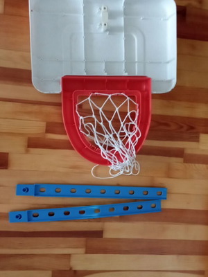 Basketball hoop like new