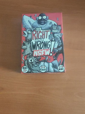 I'm right, you're wrong board game like new with 69 cards