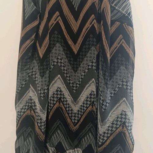 Le Vertige off-shoulder blouse like new, gray and beige