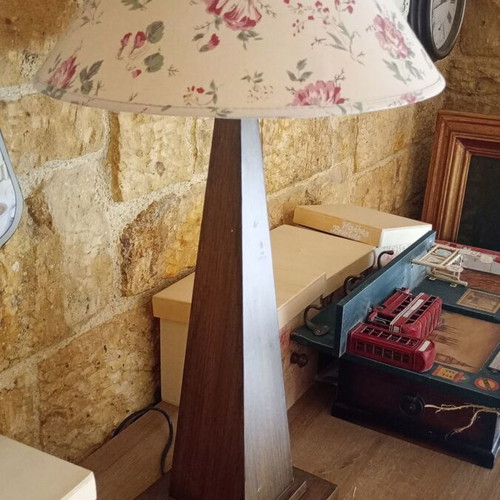 Wooden table lamp with floral shade