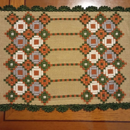 Set of handmade vintage embroideries like new, 1 large and 3 small