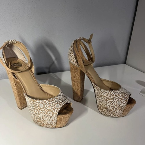 Exe platform sandals like new, lace design, cork style, size 39