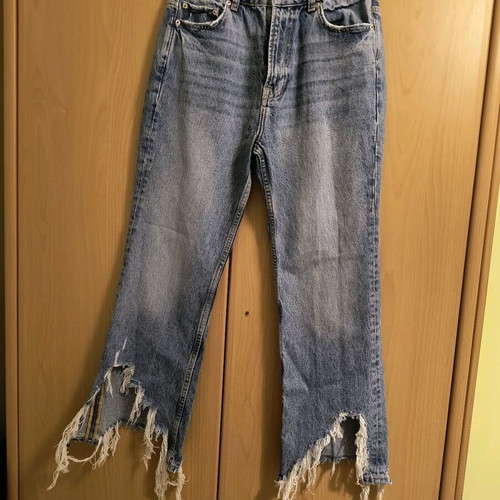 Bershka denim jeans with slit, like new, size S