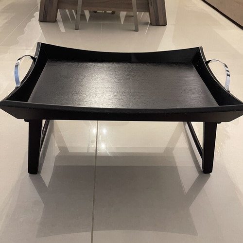 Serving tray with legs like new, for bed or sofa