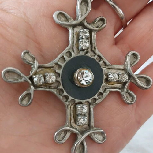 Vintage cross like new, dimensions 6cm × 6cm