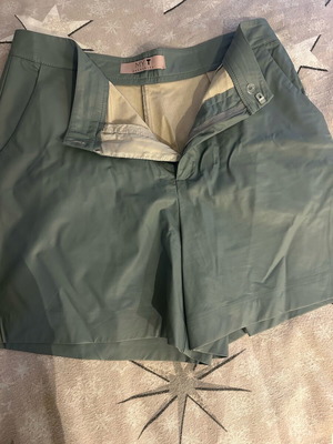 Leather shorts unworn, green, size L from Wyou