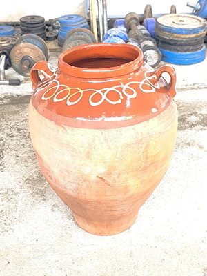 Ceramic Kioupi used for decoration or oil