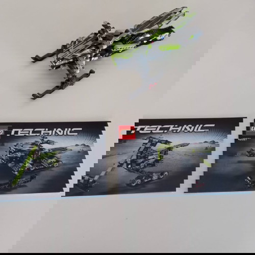 LEGO TECHNIC 42021 SNOWMOBILE