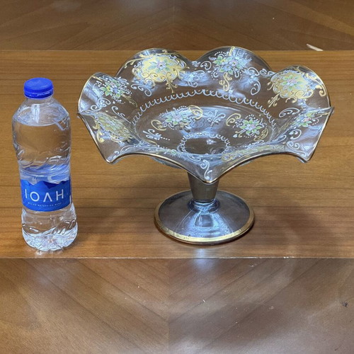 Glass fruit bowl with hand-painted floral motif