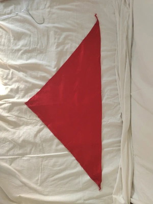 Triangular red scarf like new