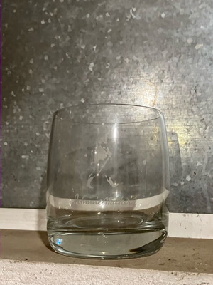 Johnny Walker Memories set with three glasses