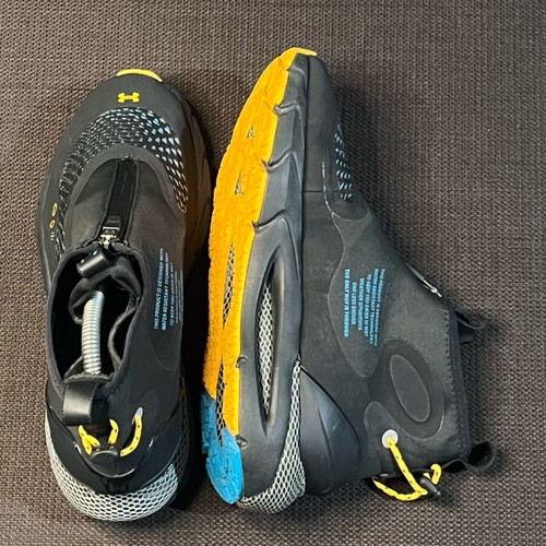 Under Armour UA HOVR Phantom 2 Storm shoes like new, size 39