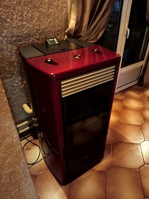 Σόμπα πέλλετ καλοριφέρ Ravelli hr 100 σαν καινούργιο