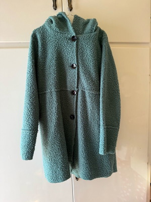 Turquoise coat like new, 57 cm from armpit to armpit