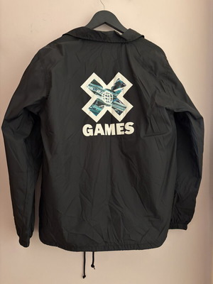 HUF x X Games Chiba 2023 лимитирано издание ветроустойчиво яке, размер L