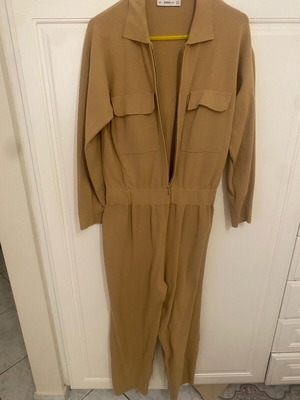 Beige jumpsuit like new