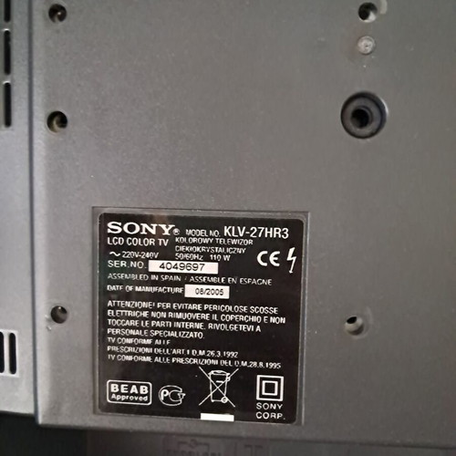 Τηλεόραση Sony KLV-27HR3 σαν καινούργιο με αποκωδικοποιητή και βάσεις