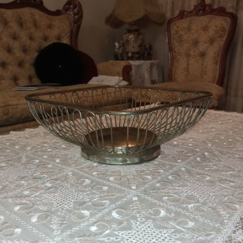 Vintage fruit bowl made of hard steel wire, new