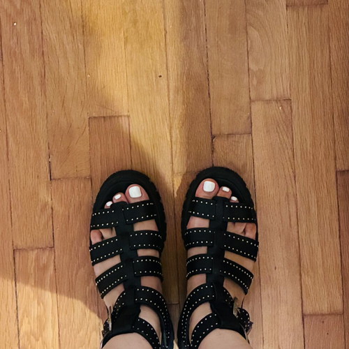 Ikks black leather gladiator sandals like new, size 37