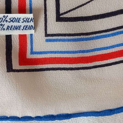 Silk scarf Lanvin Paris like new, multicolored 78x75 cm