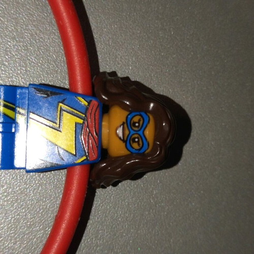 Lego Ms Marvel Minifigure authentic in excellent condition