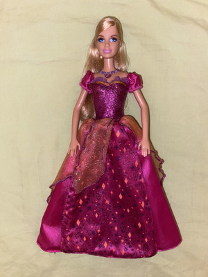 Barbie The Diamond Castle κούκλα Liana που τραγουδά