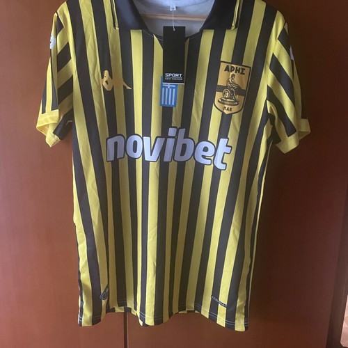 Aris Shirt Monchu M new with tags, size 8